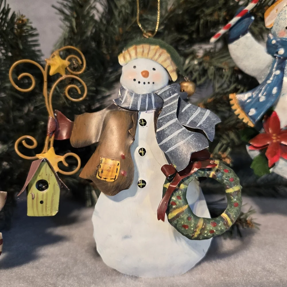 VTG Painted Metal Tin Snowman Ornaments Lot 3, Rustic Cardinal Birdhouse Wreath